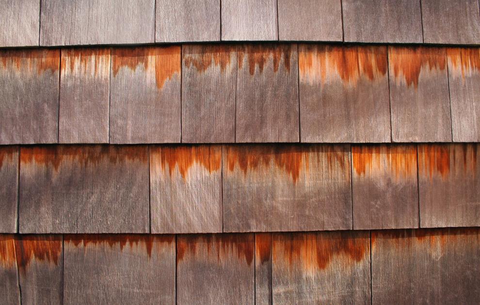 Is it Safe to Clean Cedar Siding with a Pressure Washer